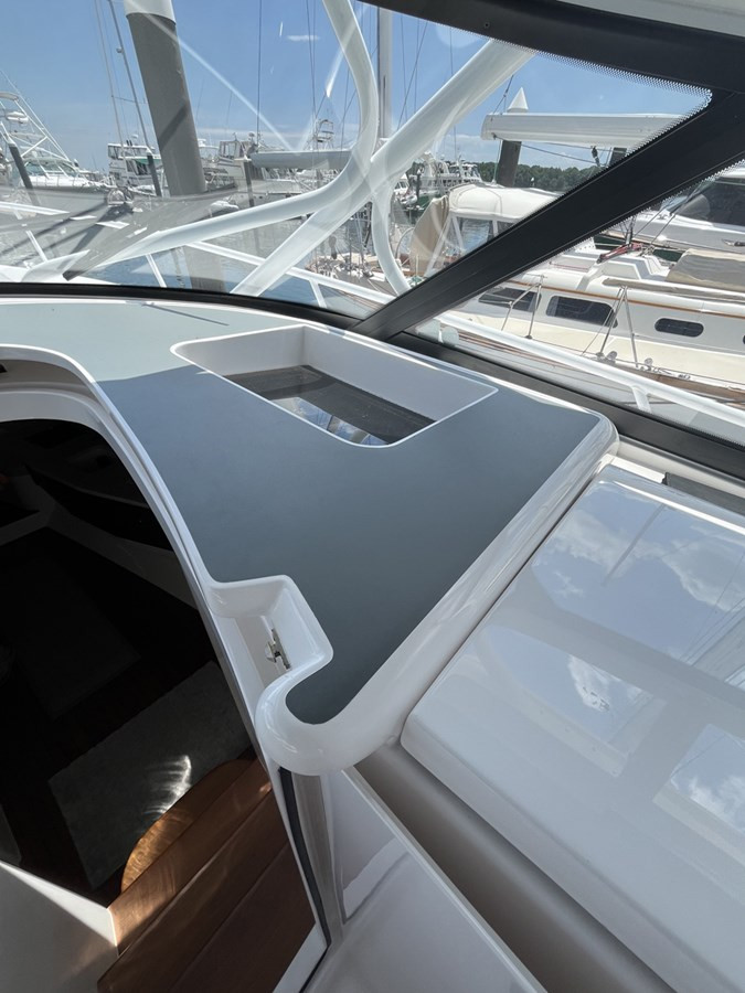 https://arconyachts.ams3.digitaloceanspaces.com/143342/conversions/large_4739200-optimize.jpg
