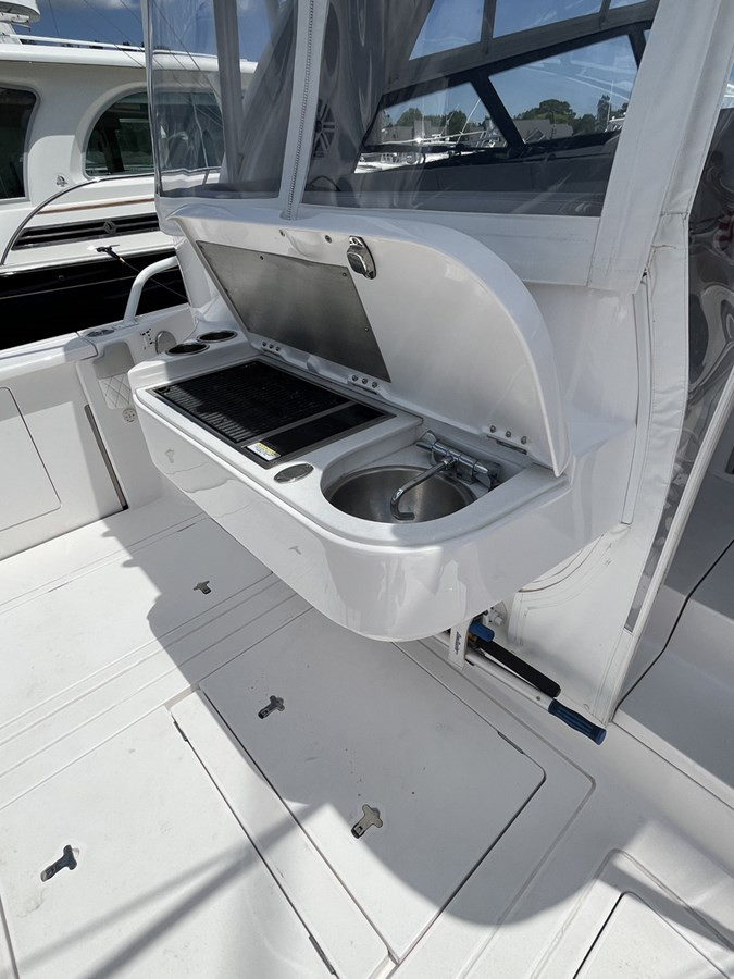 https://arconyachts.ams3.digitaloceanspaces.com/143409/conversions/large_4739174-optimize.jpg