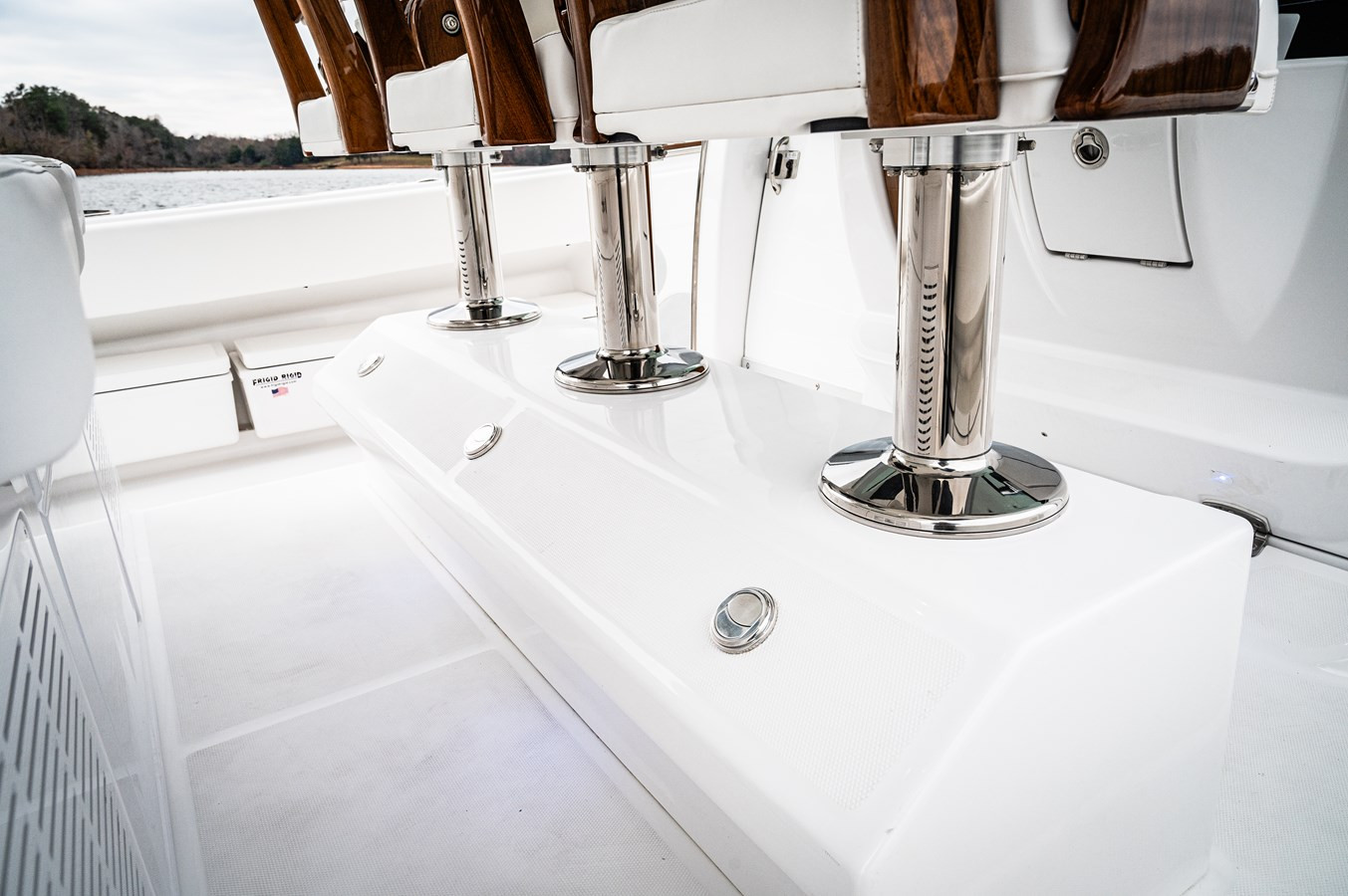 https://arconyachts.ams3.digitaloceanspaces.com/143410/conversions/large_4709160-optimize.jpg