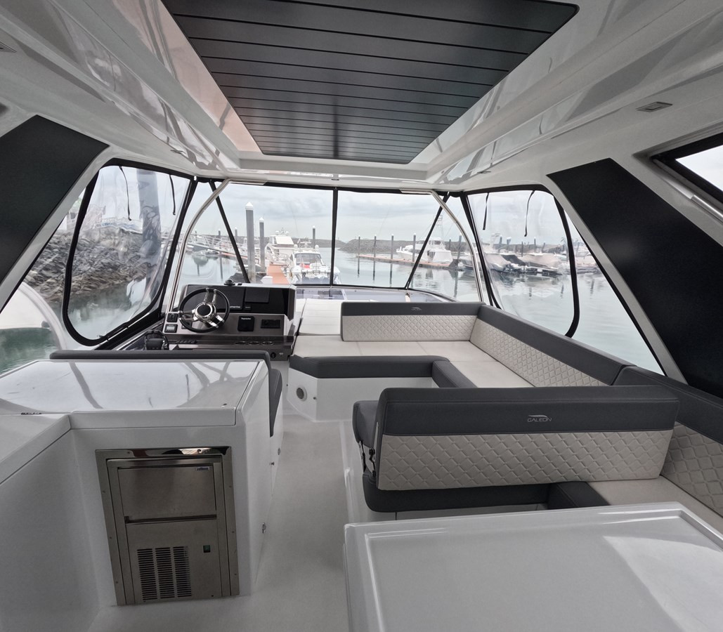https://arconyachts.ams3.digitaloceanspaces.com/143435/conversions/large_3961370-optimize.jpg