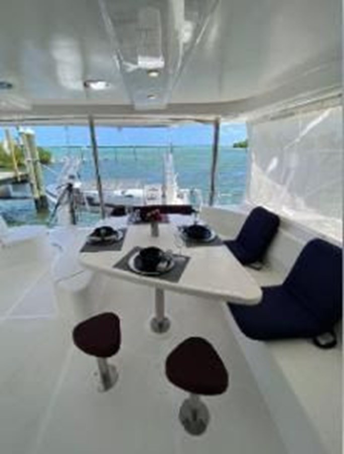 https://arconyachts.ams3.digitaloceanspaces.com/143471/conversions/large_3971245-optimize.jpg