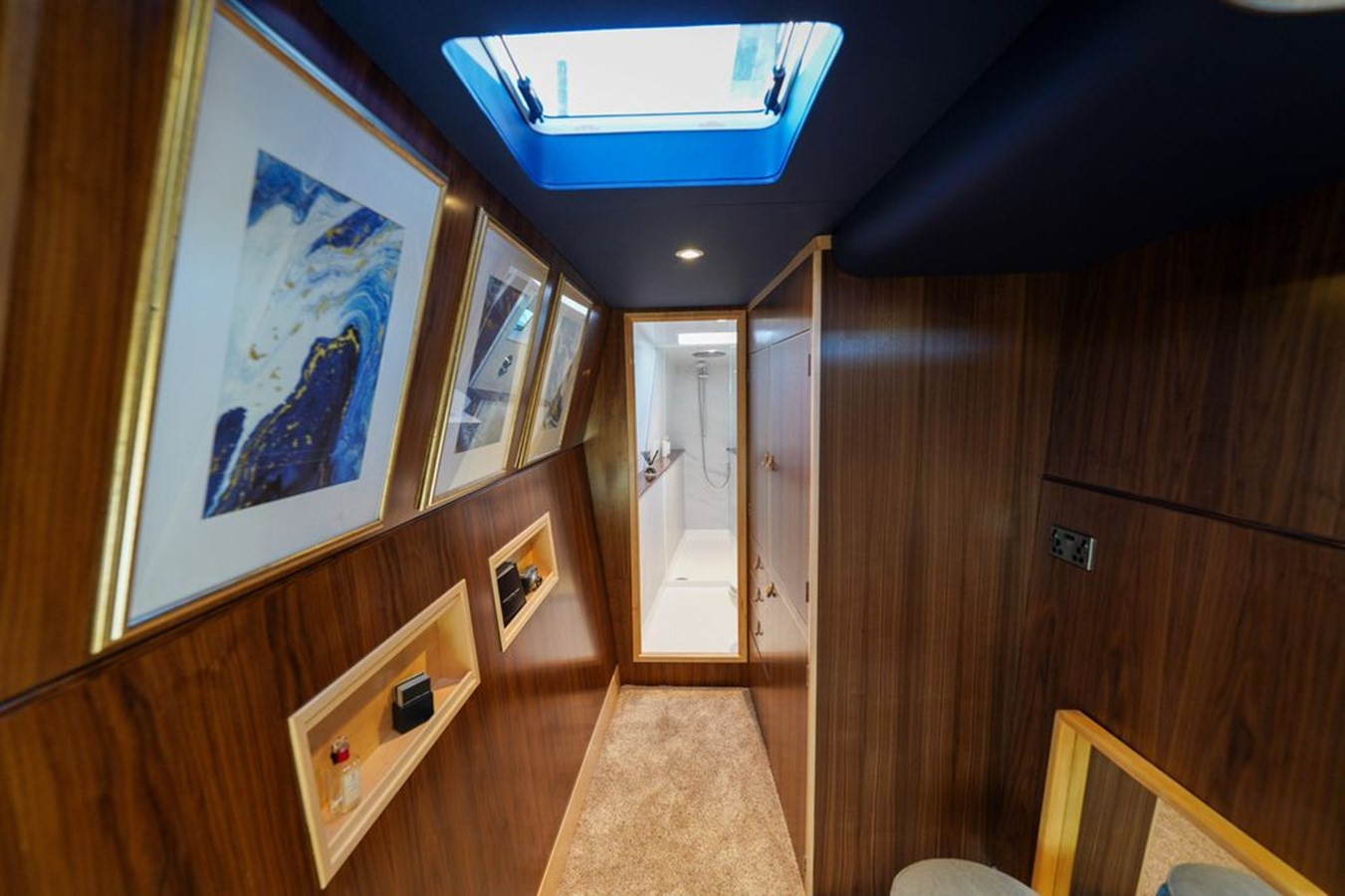 https://arconyachts.ams3.digitaloceanspaces.com/143548/conversions/large_4116977-optimize.jpg