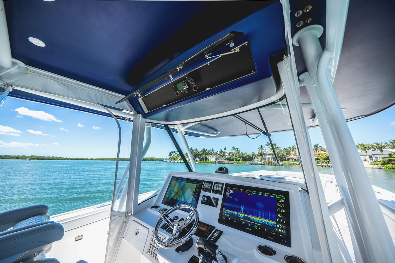 https://arconyachts.ams3.digitaloceanspaces.com/143582/conversions/large_4784622-optimize.jpg