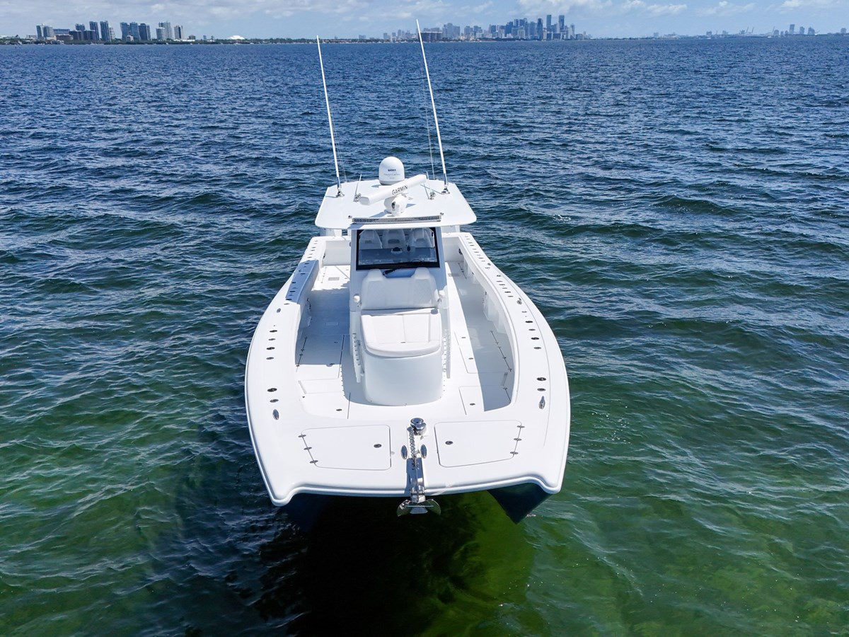 https://arconyachts.ams3.digitaloceanspaces.com/143634/conversions/large_4213114-optimize.jpg