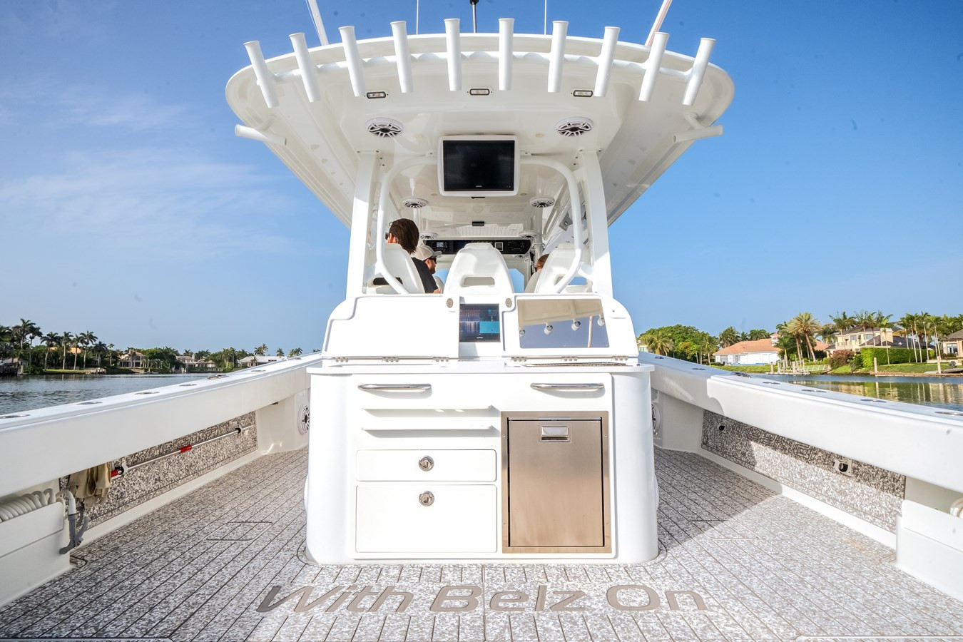 https://arconyachts.ams3.digitaloceanspaces.com/143798/conversions/large_4709825-optimize.jpg