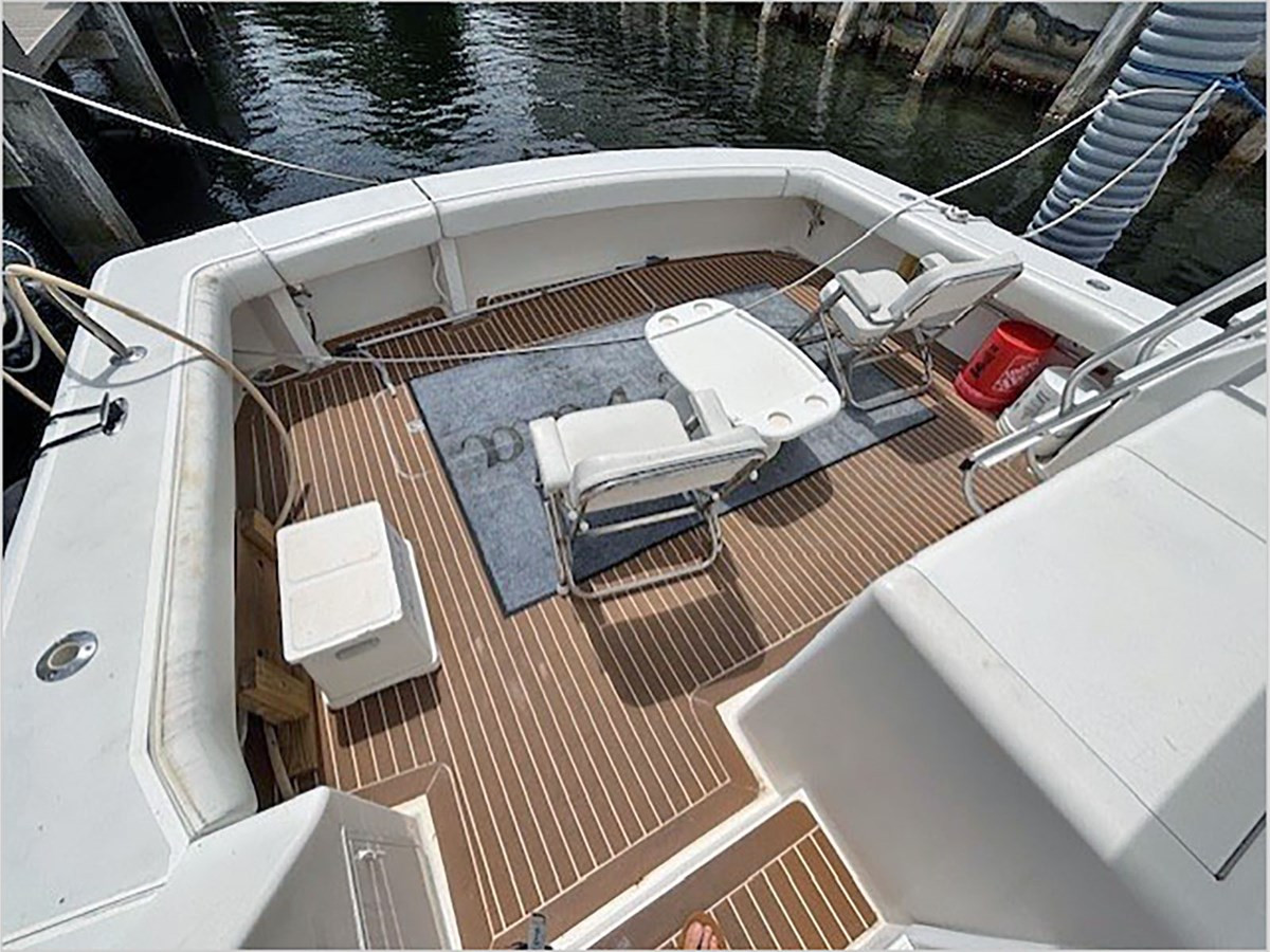 https://arconyachts.ams3.digitaloceanspaces.com/143811/conversions/large_4716136-optimize.jpg