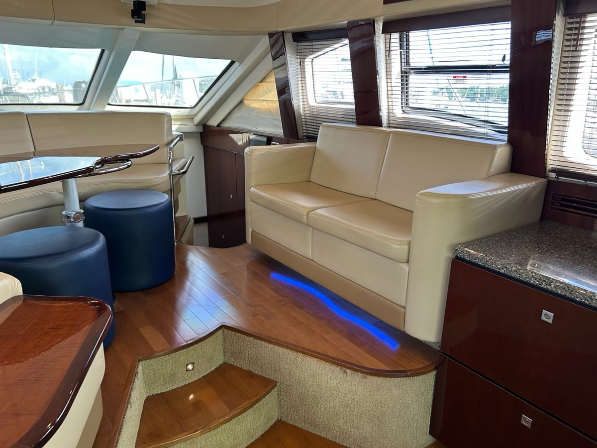 https://arconyachts.ams3.digitaloceanspaces.com/143848/conversions/large_4500355-optimize.jpg