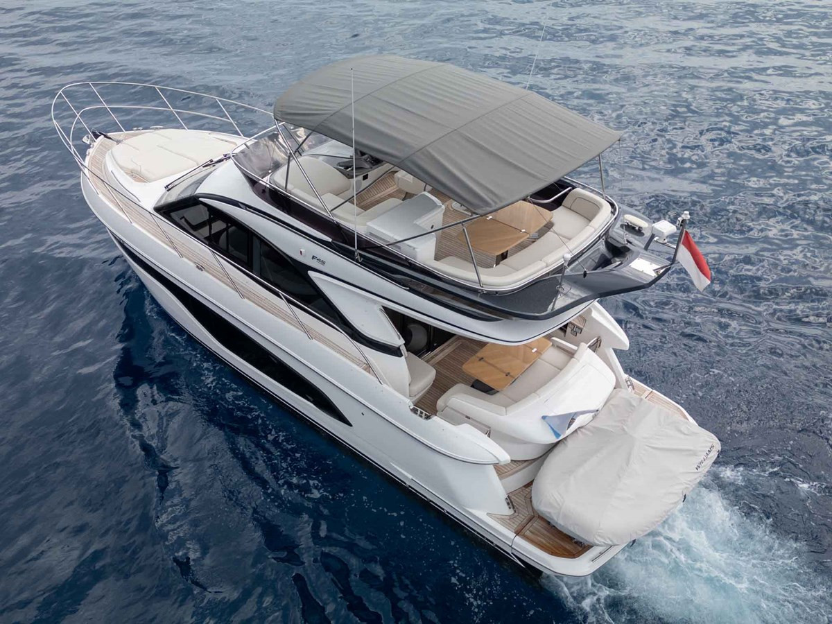 https://arconyachts.ams3.digitaloceanspaces.com/143978/conversions/large_4821994-optimize.jpg