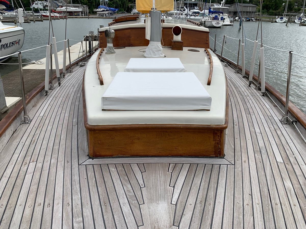 https://arconyachts.ams3.digitaloceanspaces.com/144007/conversions/large_2694775-optimize.jpg