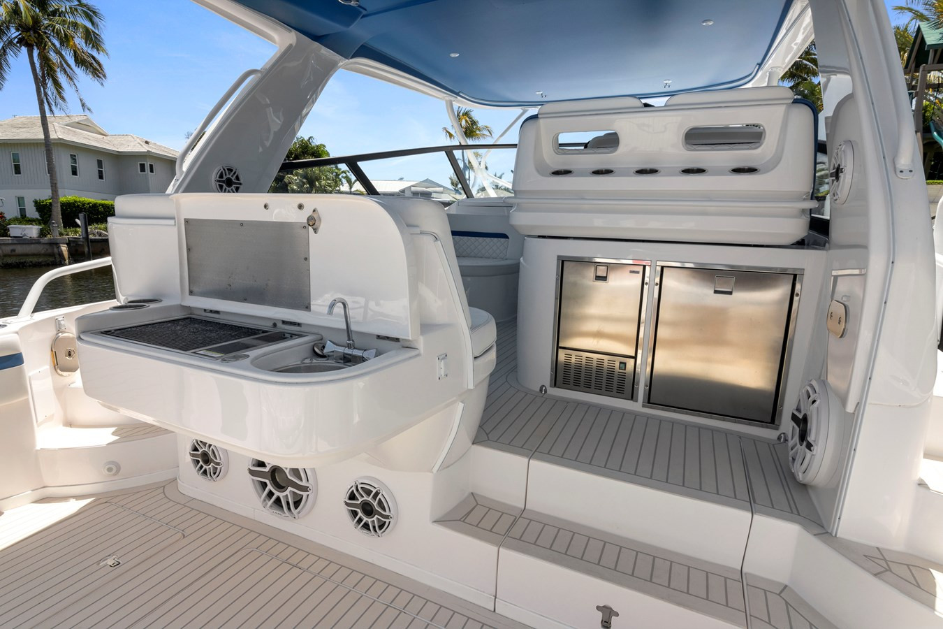 https://arconyachts.ams3.digitaloceanspaces.com/144152/conversions/large_3556030-optimize.jpg