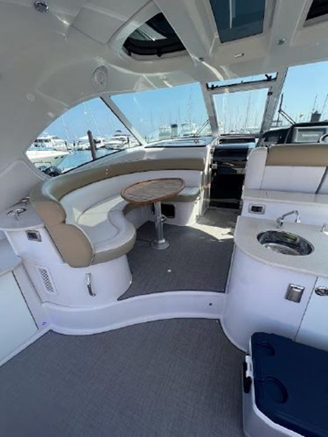 https://arconyachts.ams3.digitaloceanspaces.com/144373/conversions/large_3975388-optimize.jpg