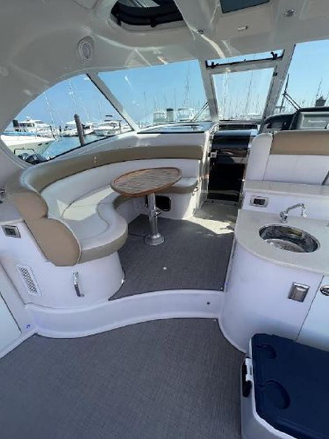 https://arconyachts.ams3.digitaloceanspaces.com/144376/conversions/large_3975389-optimize.jpg