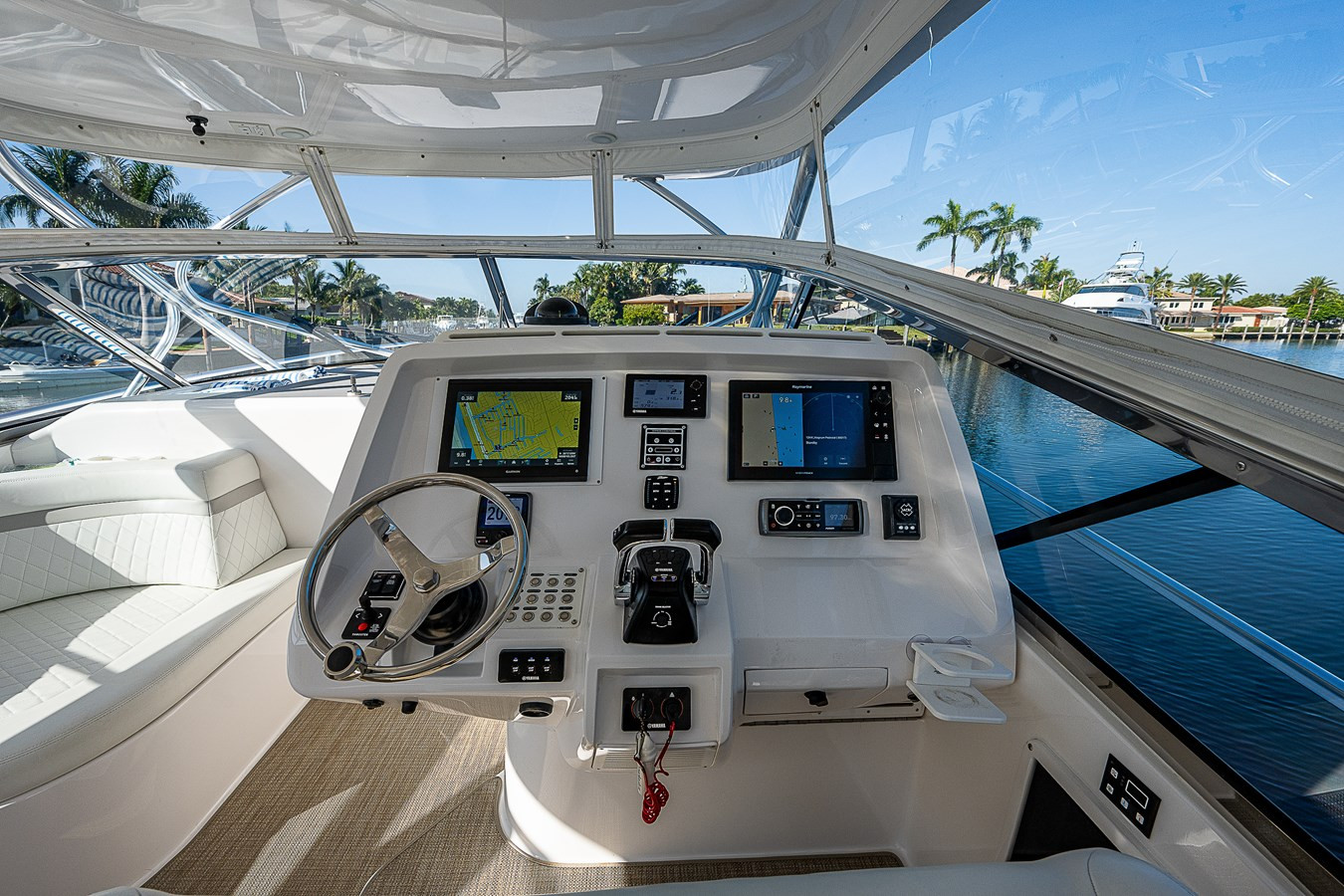 https://arconyachts.ams3.digitaloceanspaces.com/144403/conversions/large_4345903-optimize.jpg
