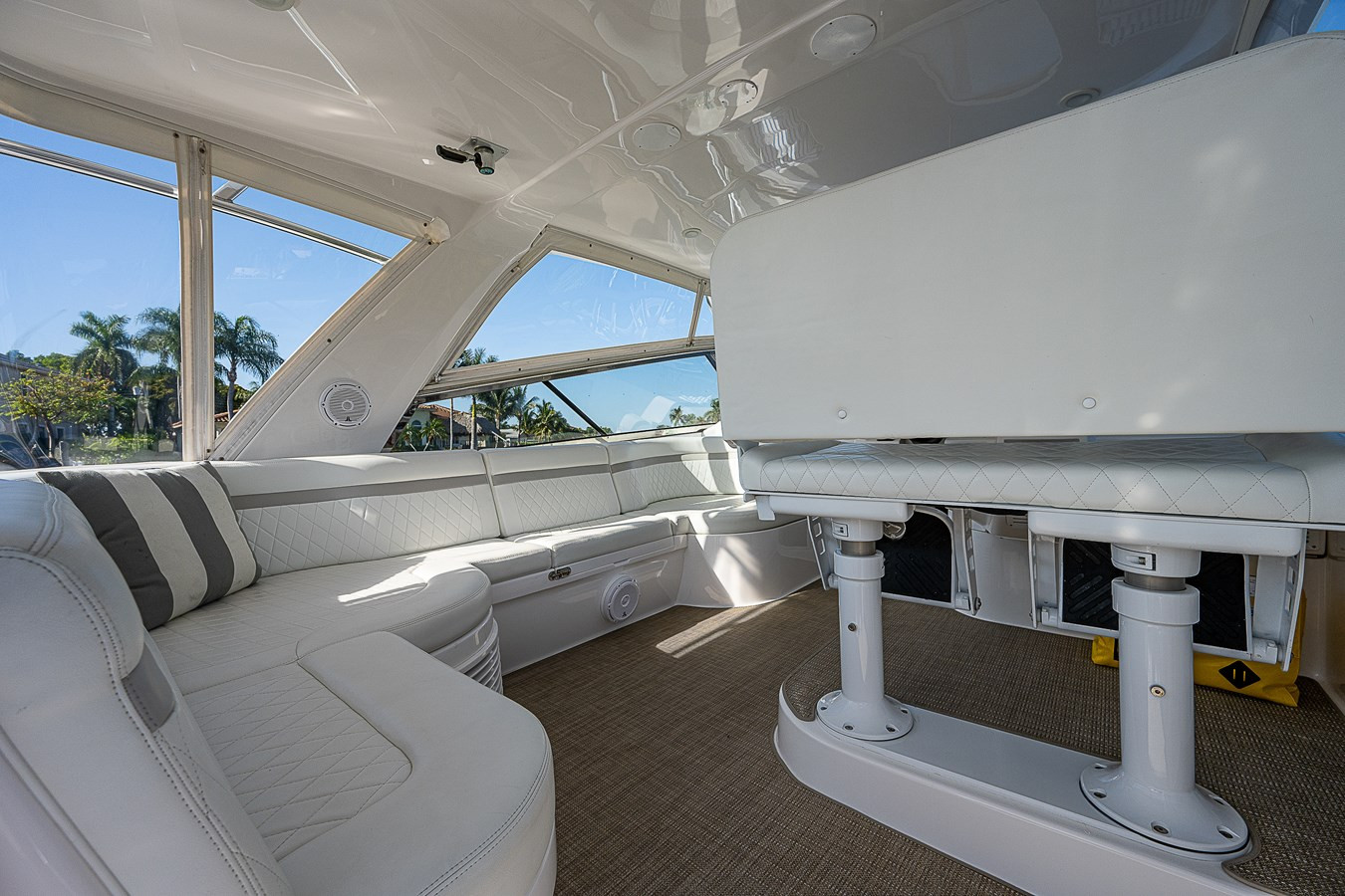 https://arconyachts.ams3.digitaloceanspaces.com/144405/conversions/large_4345904-optimize.jpg