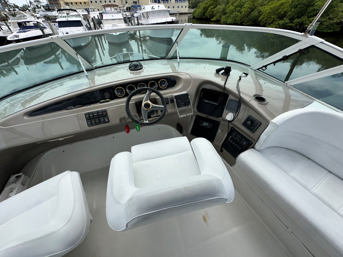 https://arconyachts.ams3.digitaloceanspaces.com/144415/conversions/large_3984017-optimize.jpg