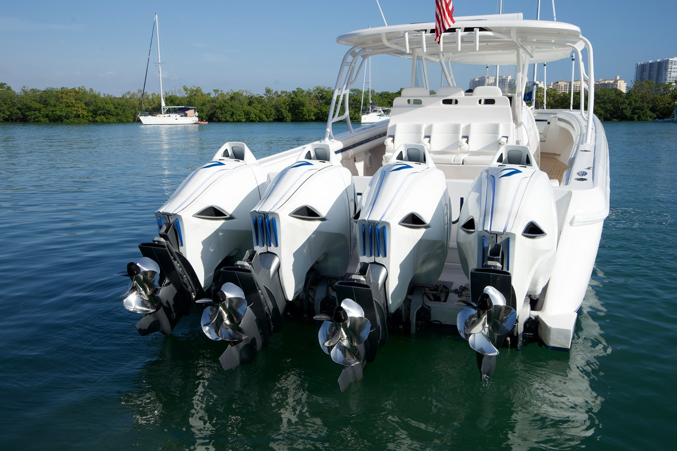 https://arconyachts.ams3.digitaloceanspaces.com/144544/conversions/large_4058200-optimize.jpg