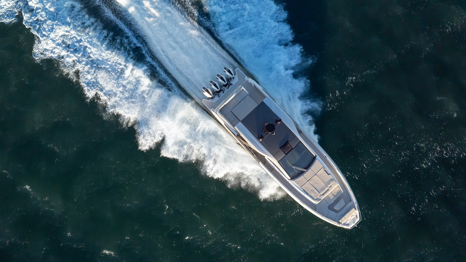 https://arconyachts.ams3.digitaloceanspaces.com/144812/conversions/large_4611880-optimize.jpg