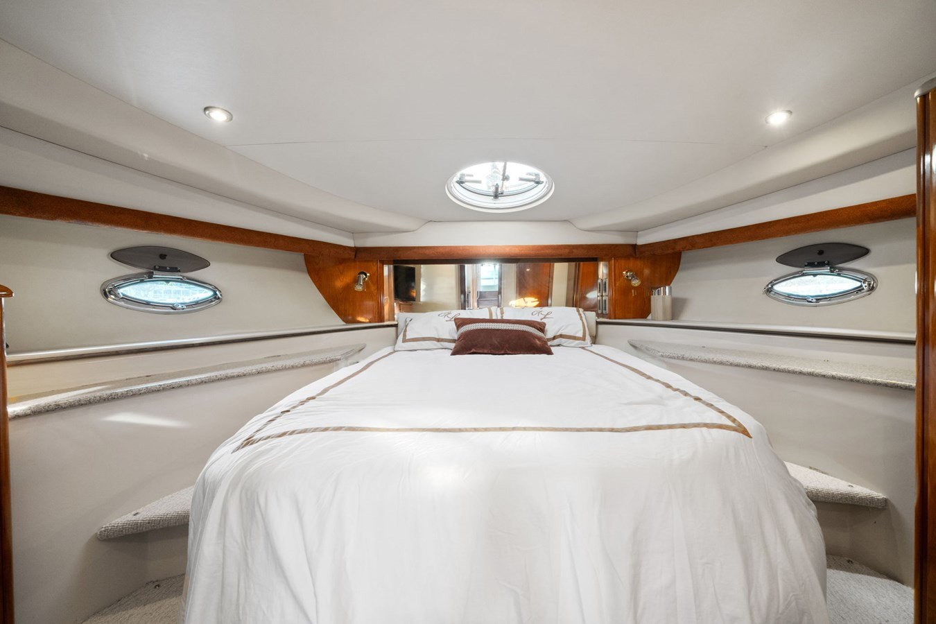 https://arconyachts.ams3.digitaloceanspaces.com/144891/conversions/large_4633302-optimize.jpg
