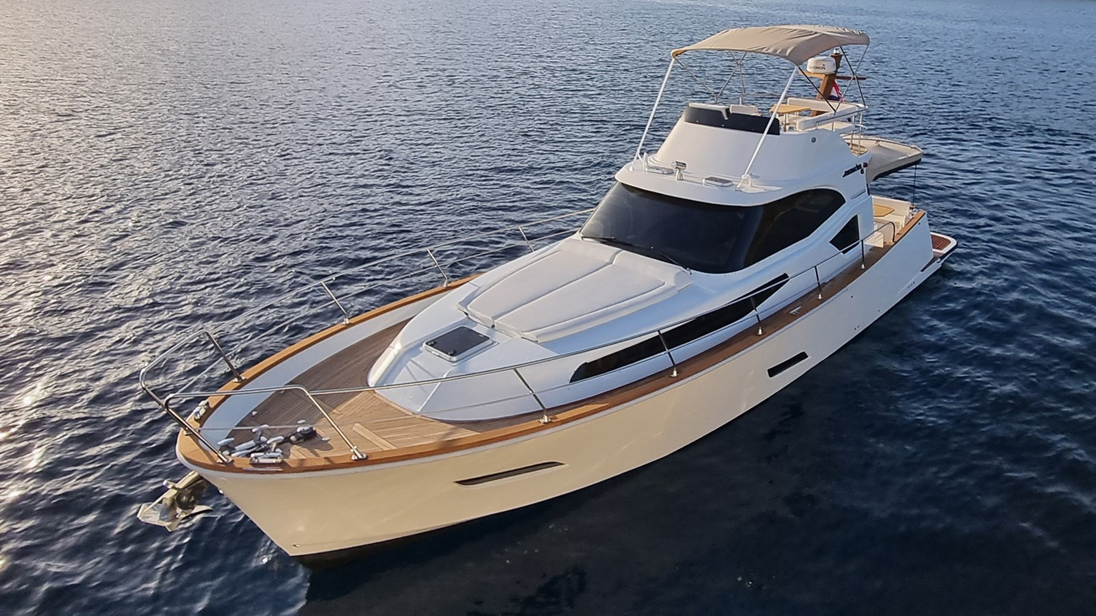 https://arconyachts.ams3.digitaloceanspaces.com/144901/conversions/large_4730221-optimize.jpg