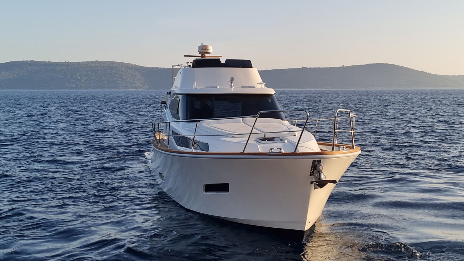 https://arconyachts.ams3.digitaloceanspaces.com/144904/conversions/large_4730224-optimize.jpg