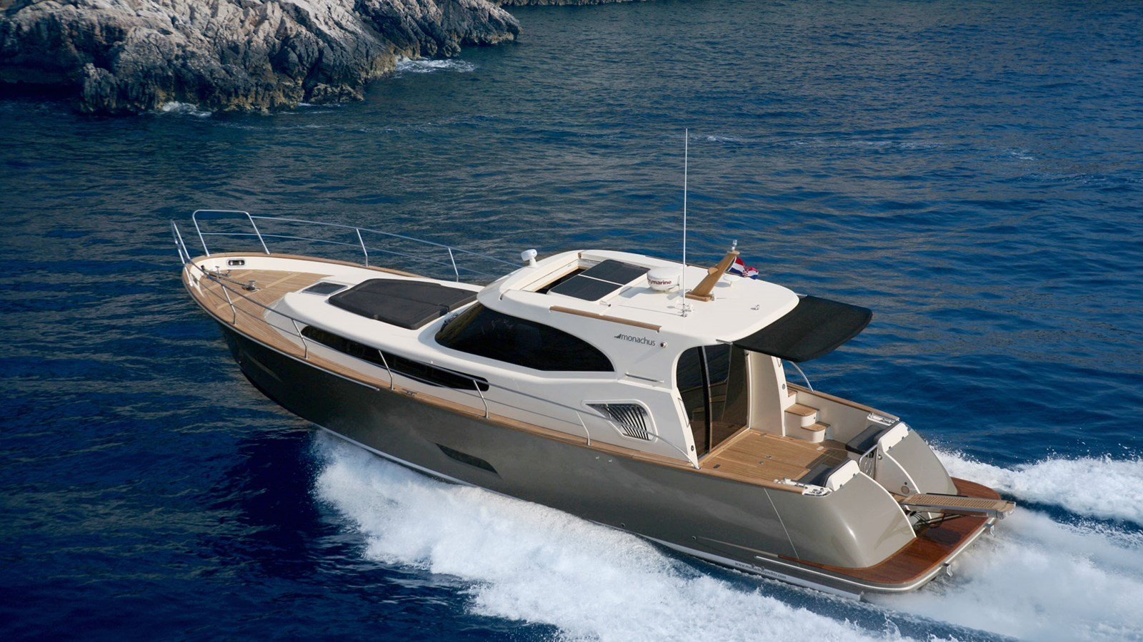 https://arconyachts.ams3.digitaloceanspaces.com/144930/conversions/large_4731571-optimize.jpg