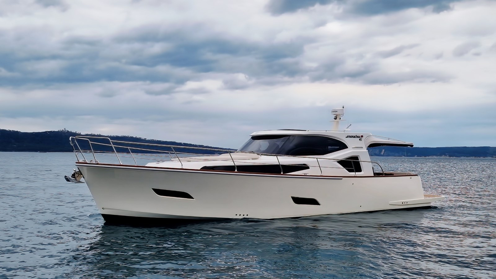 https://arconyachts.ams3.digitaloceanspaces.com/144969/conversions/large_4731302-optimize.jpg