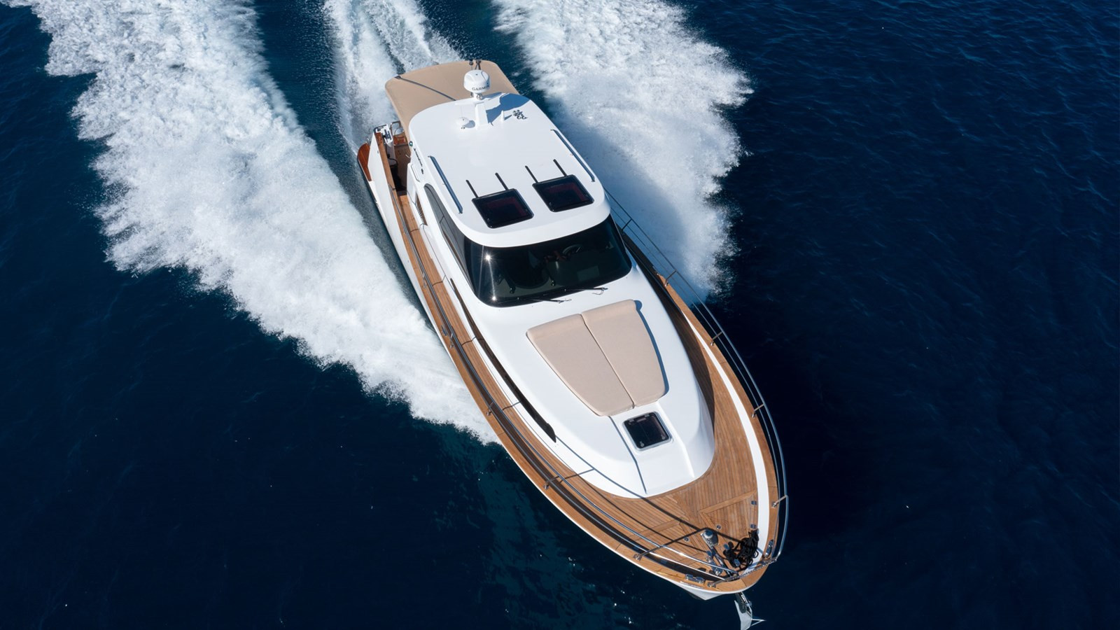 https://arconyachts.ams3.digitaloceanspaces.com/144979/conversions/large_4731307-optimize.jpg
