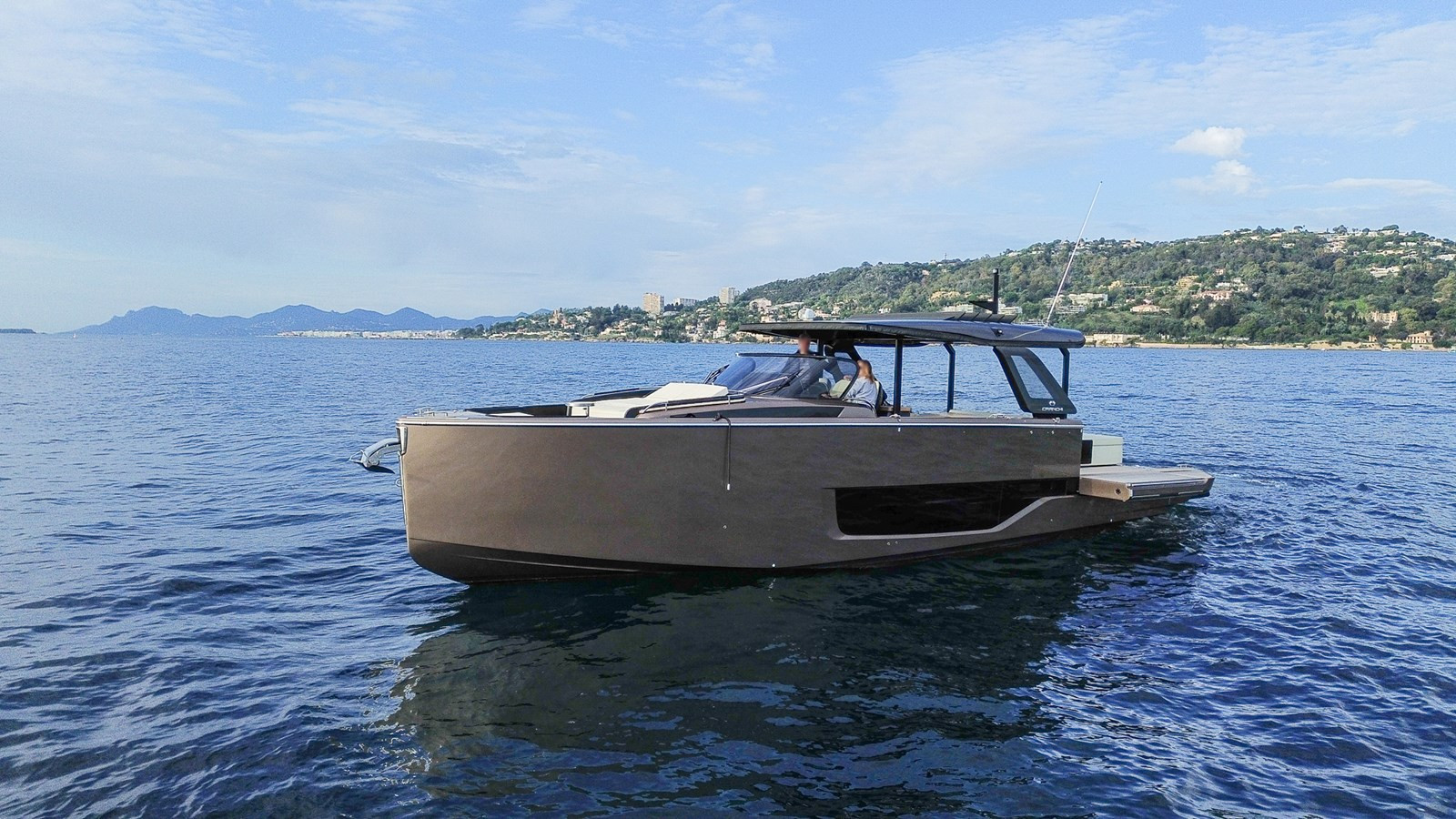 https://arconyachts.ams3.digitaloceanspaces.com/145280/conversions/large_4673238-optimize.jpg