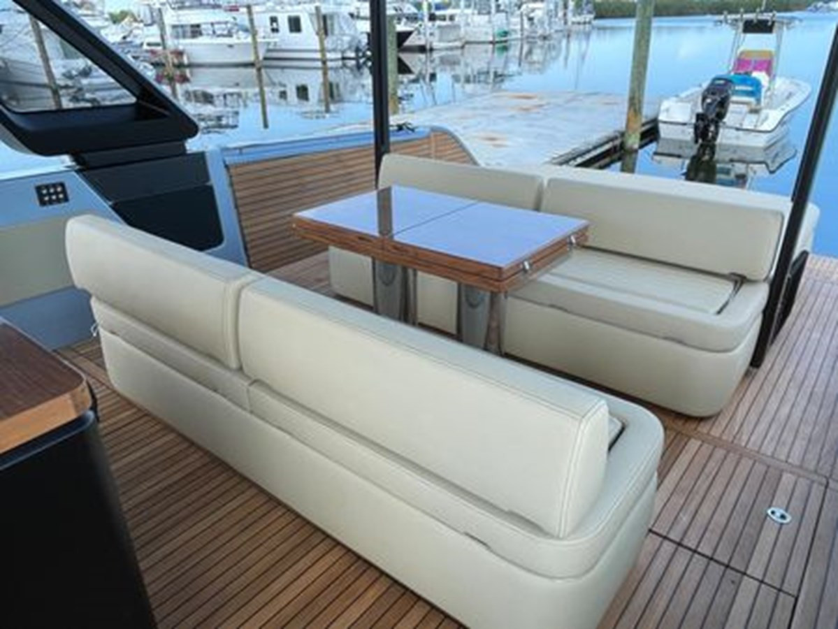 https://arconyachts.ams3.digitaloceanspaces.com/145303/conversions/large_4597074-optimize.jpg