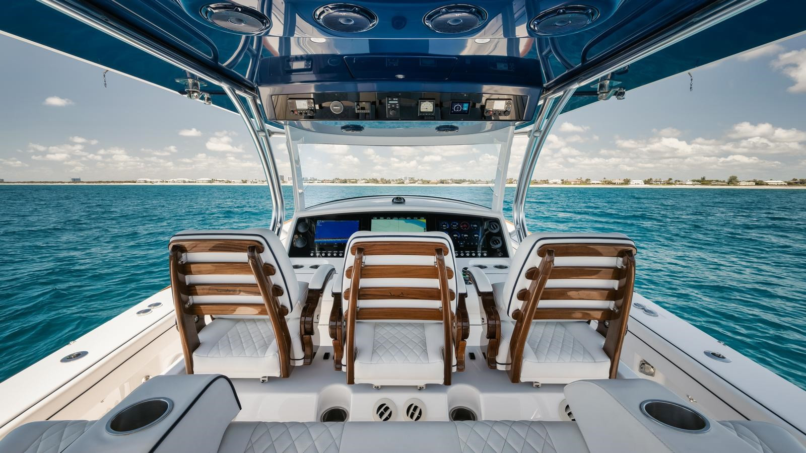 https://arconyachts.ams3.digitaloceanspaces.com/145392/conversions/large_4187546-optimize.jpg