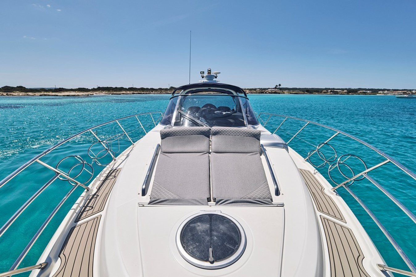 https://arconyachts.ams3.digitaloceanspaces.com/145395/conversions/large_4336094-optimize.jpg