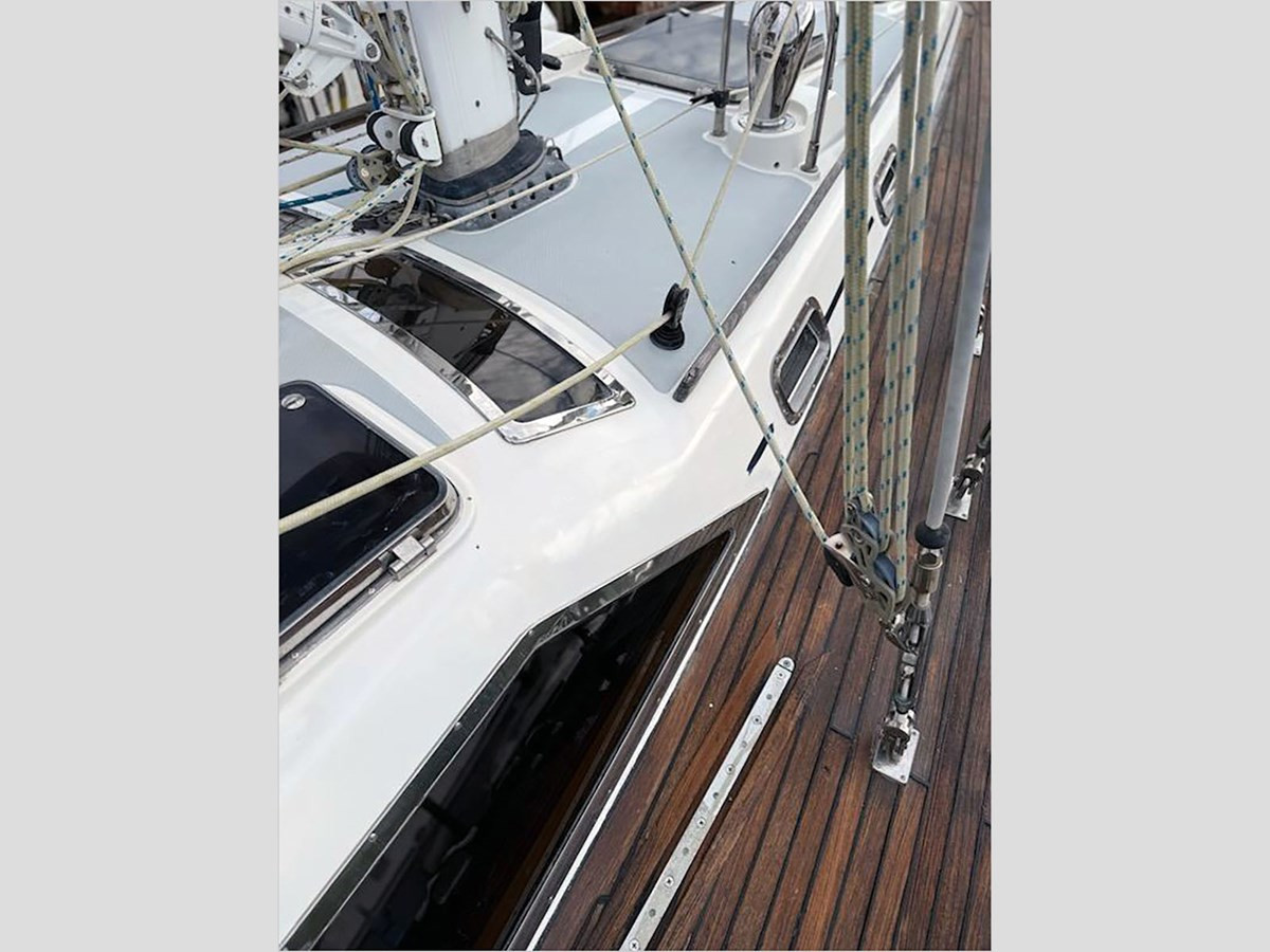 https://arconyachts.ams3.digitaloceanspaces.com/145584/conversions/large_4845015-optimize.jpg