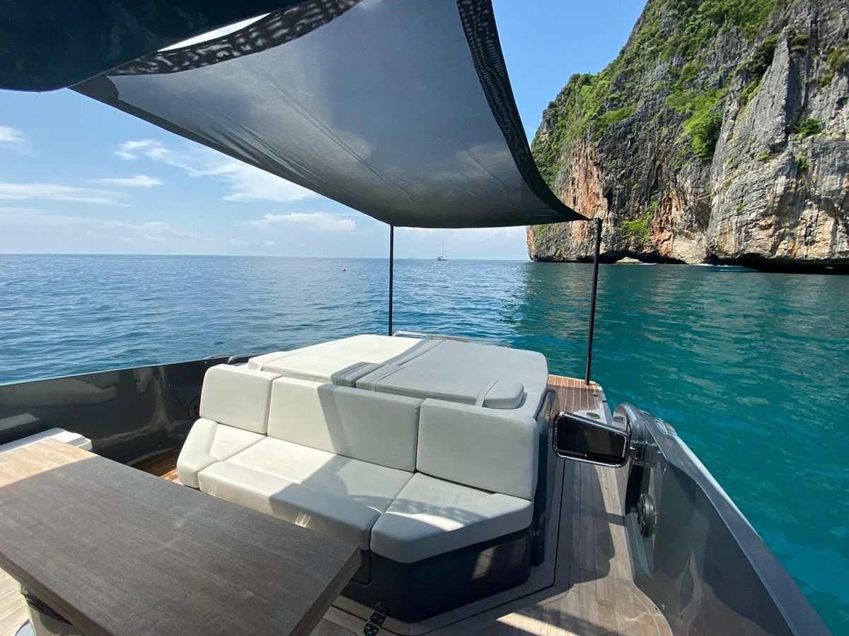 https://arconyachts.ams3.digitaloceanspaces.com/145602/conversions/large_2916964-optimize.jpg