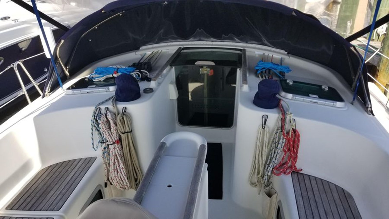 https://arconyachts.ams3.digitaloceanspaces.com/145876/conversions/large_4155497-optimize.jpg