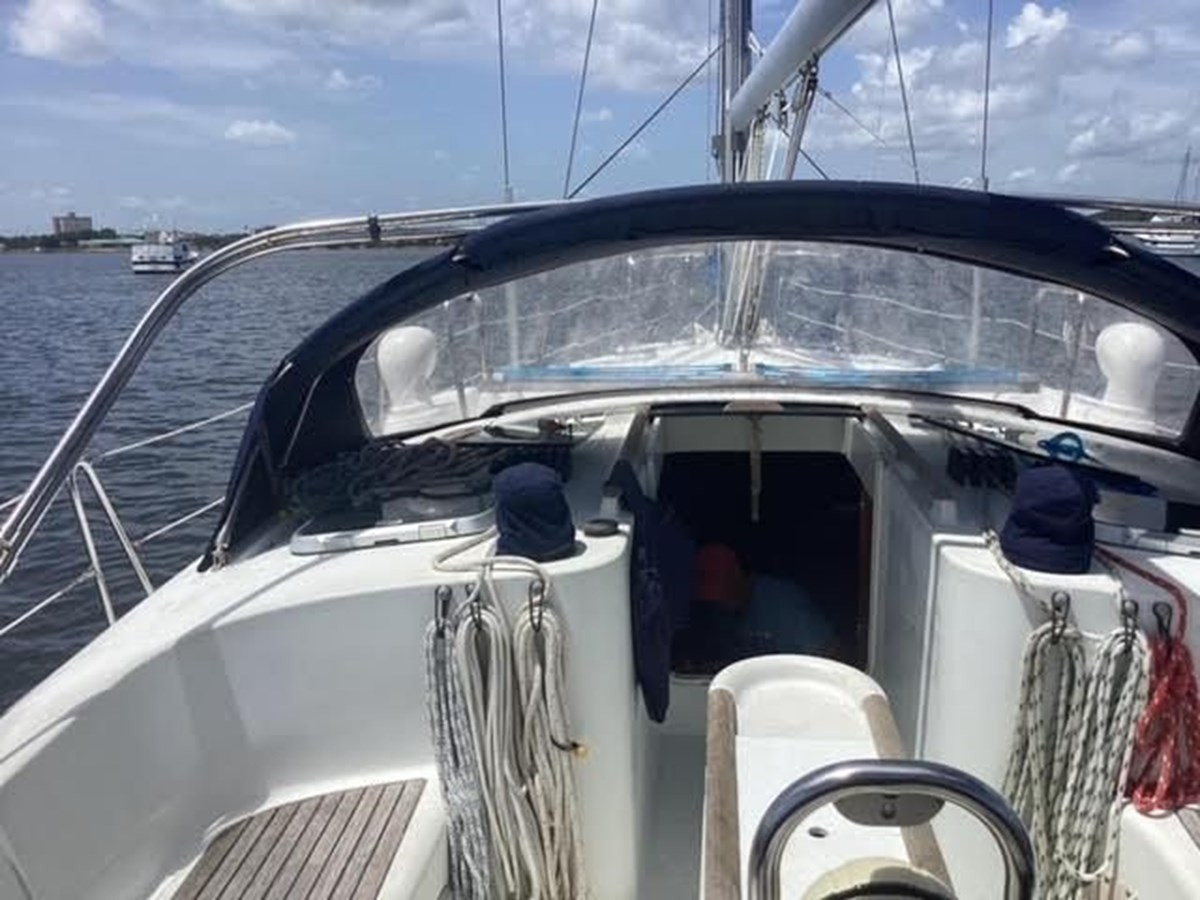 https://arconyachts.ams3.digitaloceanspaces.com/145932/conversions/large_4155523-optimize.jpg