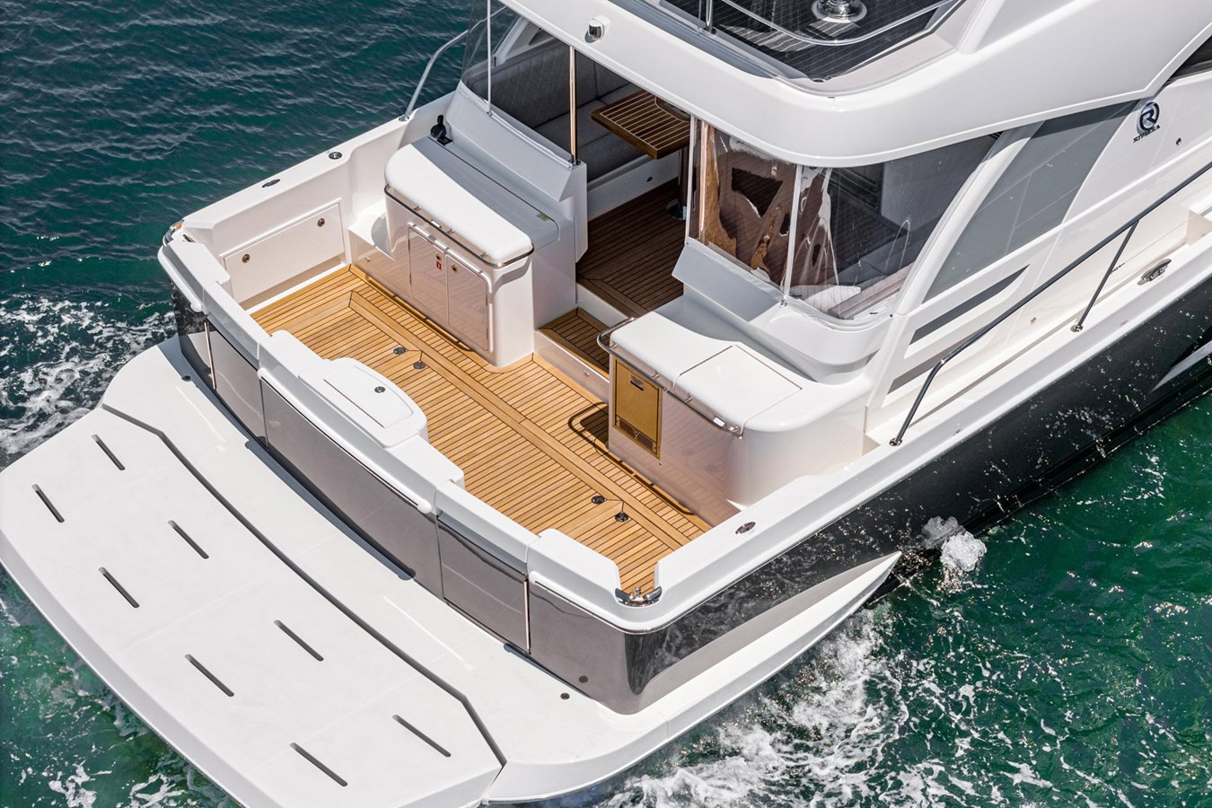 https://arconyachts.ams3.digitaloceanspaces.com/146073/conversions/large_4523112-optimize.jpg
