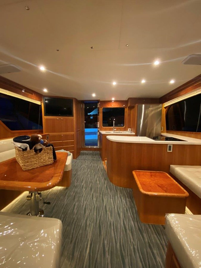 https://arconyachts.ams3.digitaloceanspaces.com/146143/conversions/large_4531391-optimize.jpg
