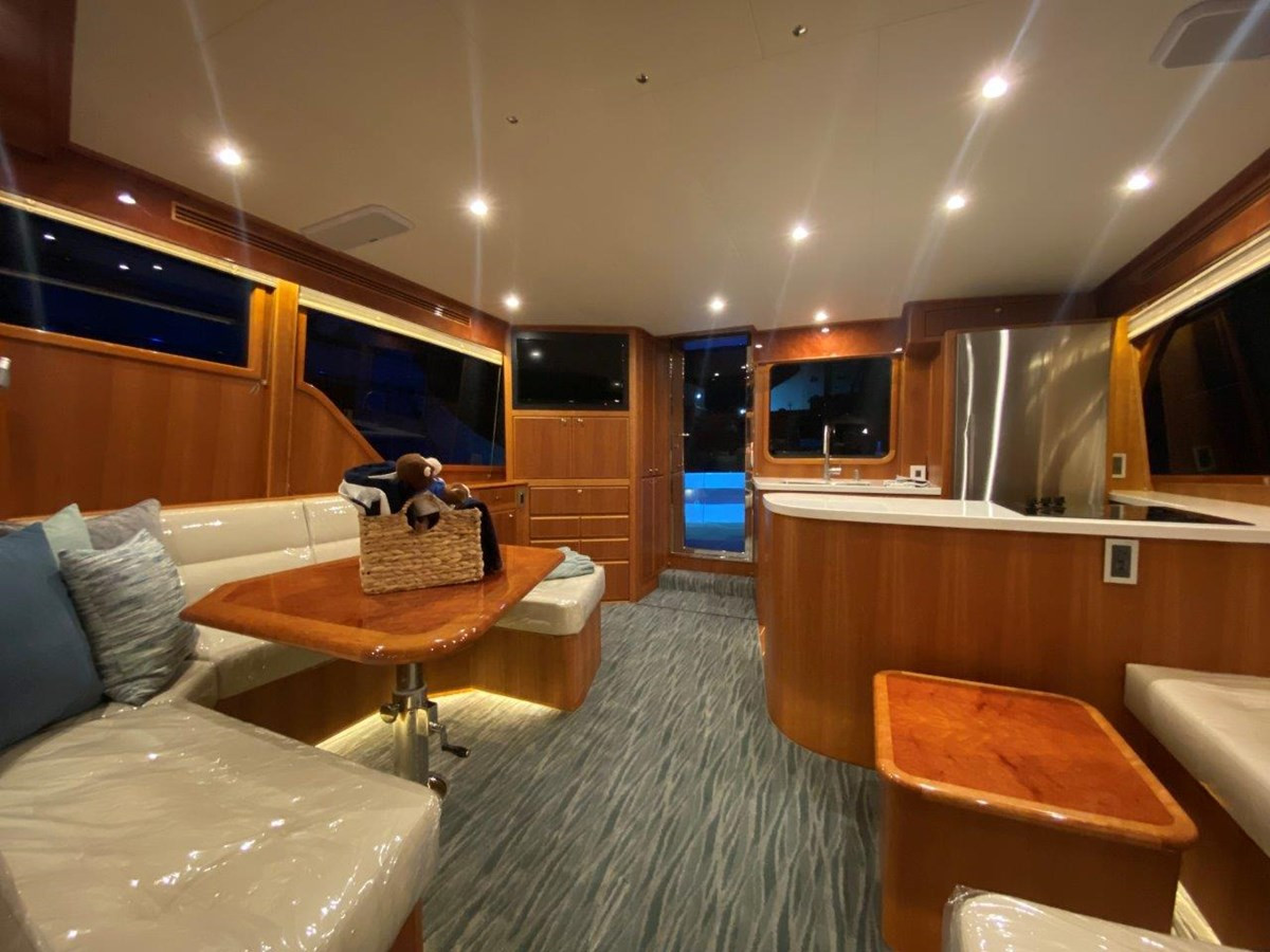 https://arconyachts.ams3.digitaloceanspaces.com/146146/conversions/large_4531392-optimize.jpg