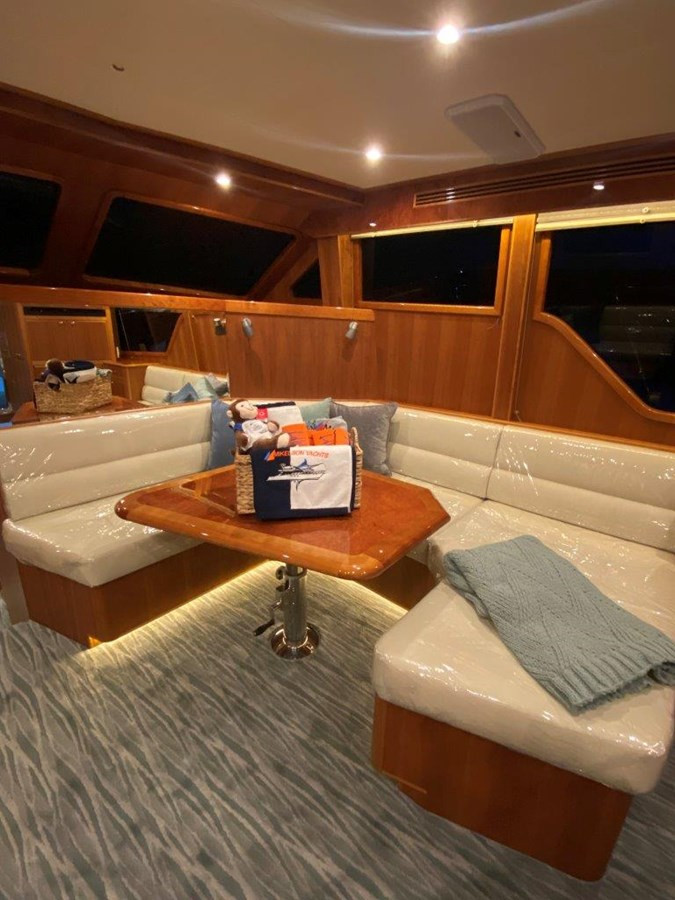 https://arconyachts.ams3.digitaloceanspaces.com/146149/conversions/large_4531393-optimize.jpg