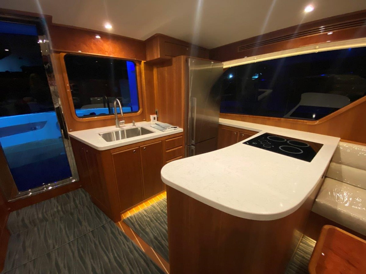 https://arconyachts.ams3.digitaloceanspaces.com/146158/conversions/large_4531396-optimize.jpg