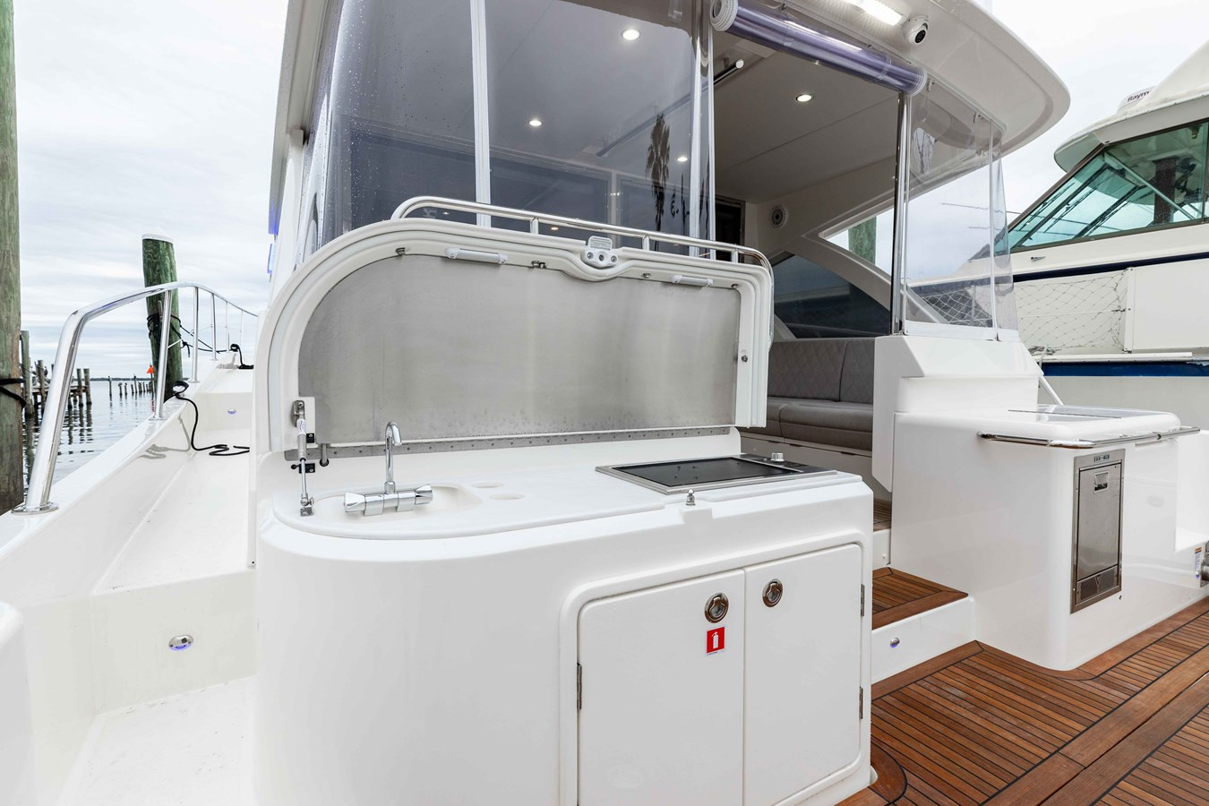 https://arconyachts.ams3.digitaloceanspaces.com/146208/conversions/large_4523162-optimize.jpg