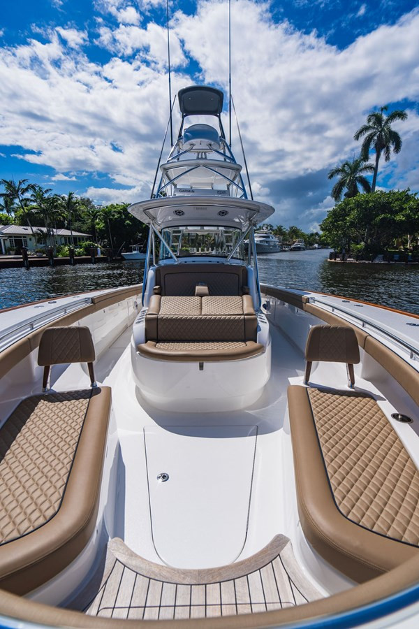 https://arconyachts.ams3.digitaloceanspaces.com/146270/conversions/large_4582106-optimize.jpg