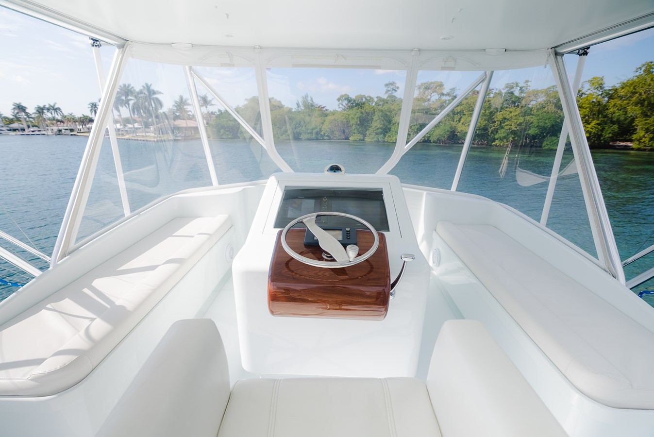 https://arconyachts.ams3.digitaloceanspaces.com/146274/conversions/large_4570792-optimize.jpg