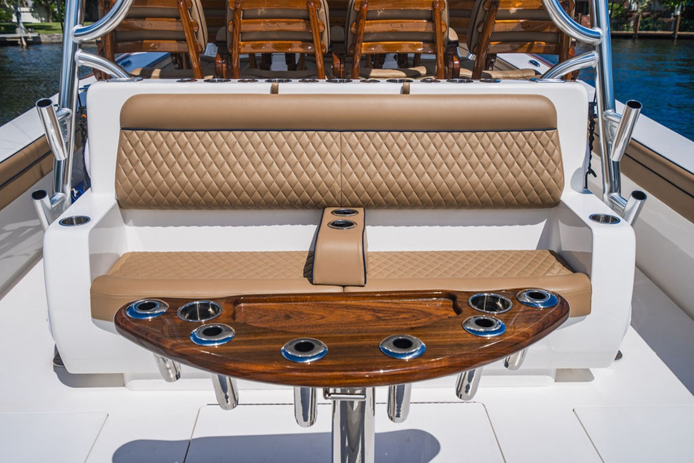 https://arconyachts.ams3.digitaloceanspaces.com/146297/conversions/large_4582116-optimize.jpg