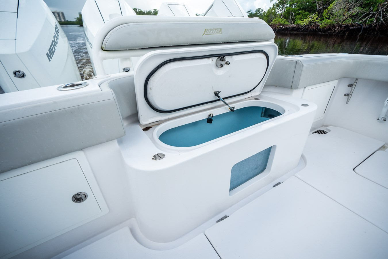 https://arconyachts.ams3.digitaloceanspaces.com/146534/conversions/large_4800380-optimize.jpg