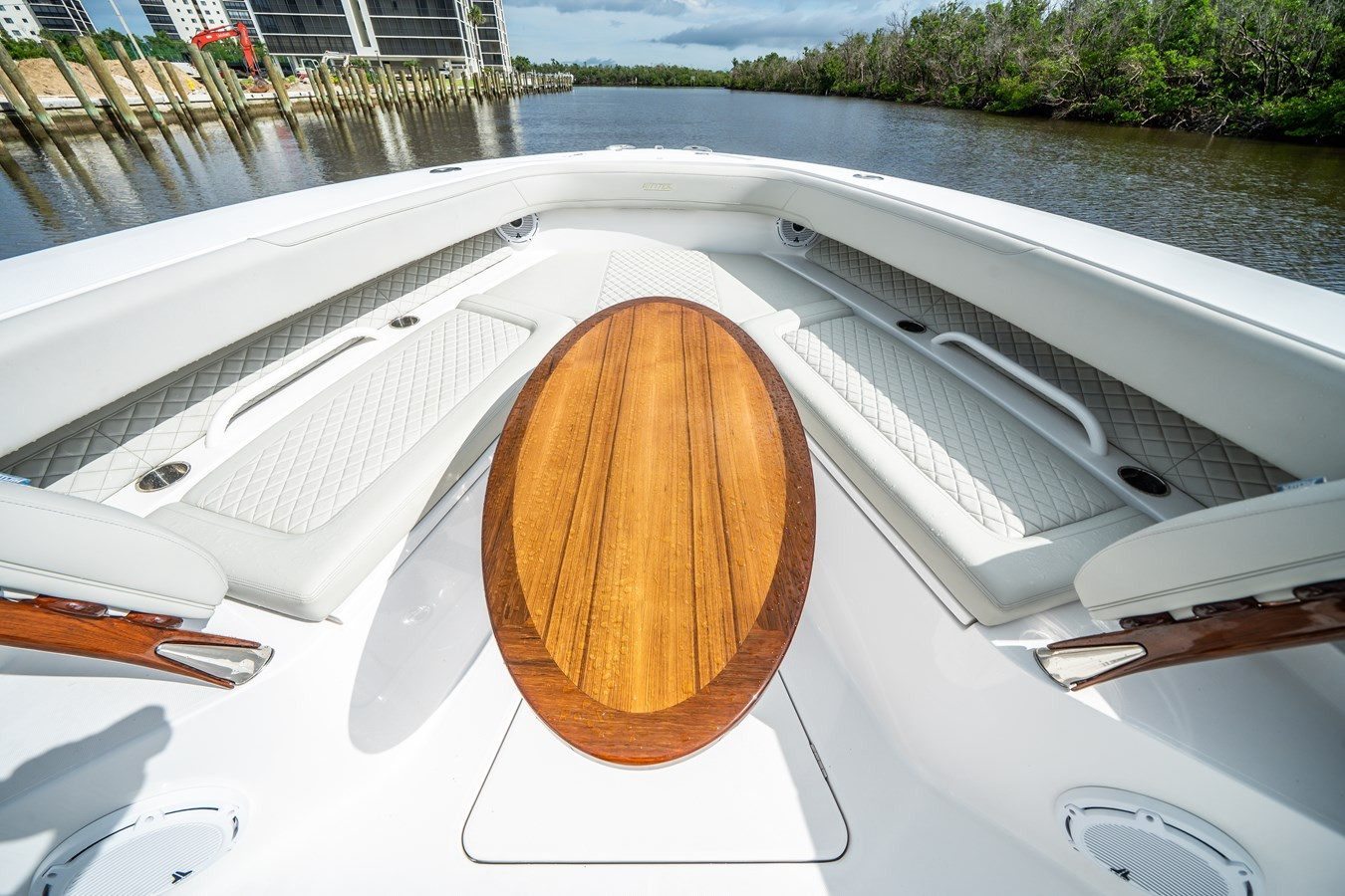 https://arconyachts.ams3.digitaloceanspaces.com/146545/conversions/large_4800403-optimize.jpg