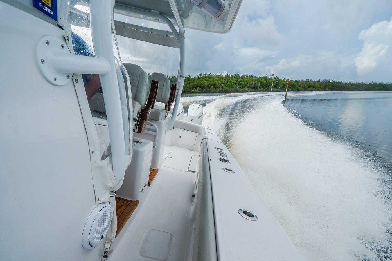 https://arconyachts.ams3.digitaloceanspaces.com/146556/conversions/large_4800421-optimize.jpg