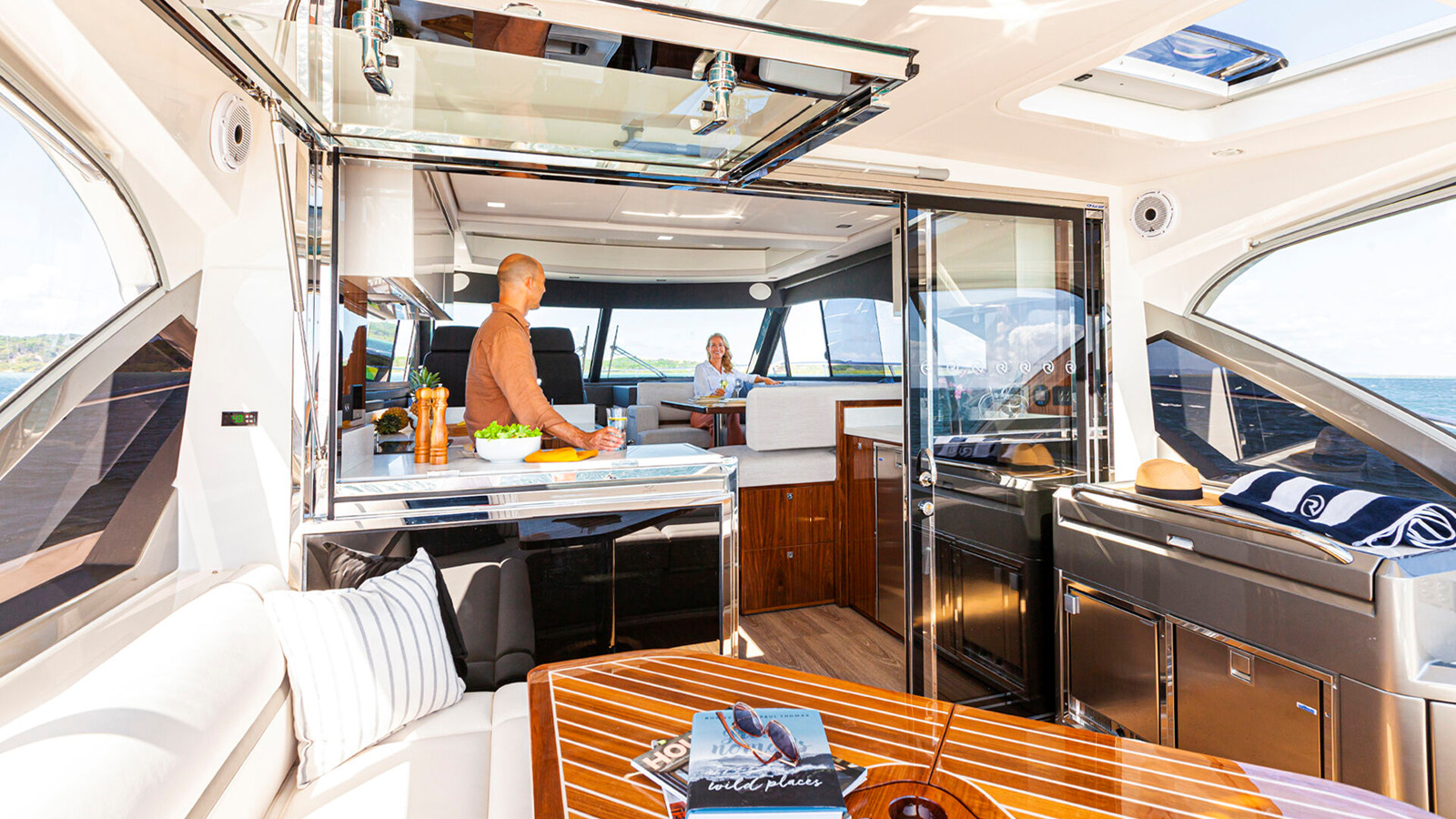 https://arconyachts.ams3.digitaloceanspaces.com/146582/conversions/large_4839780-optimize.jpg