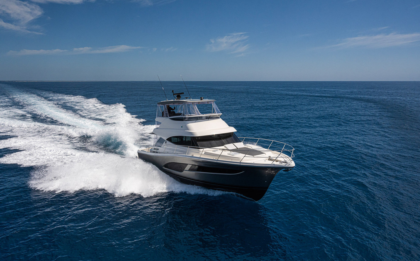 46 SPORTS MOTOR YACHT