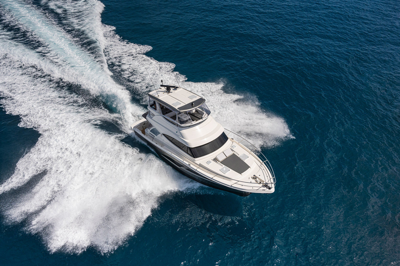 46 SPORTS MOTOR YACHT